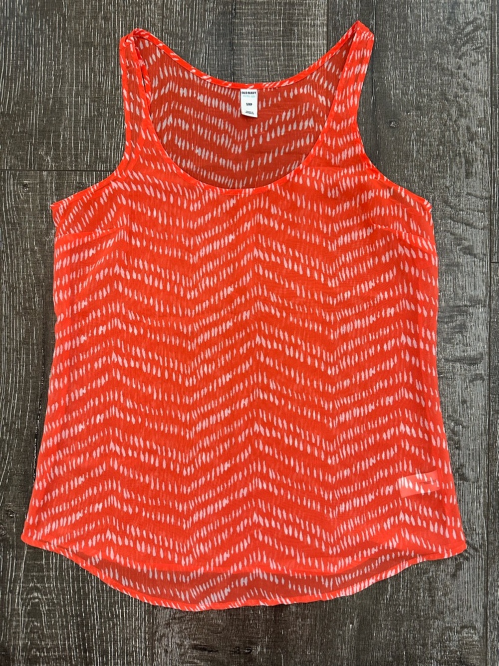 Old Navy Printed Chiffon Scoop Neck Tank Top - Coral Chevron - Small